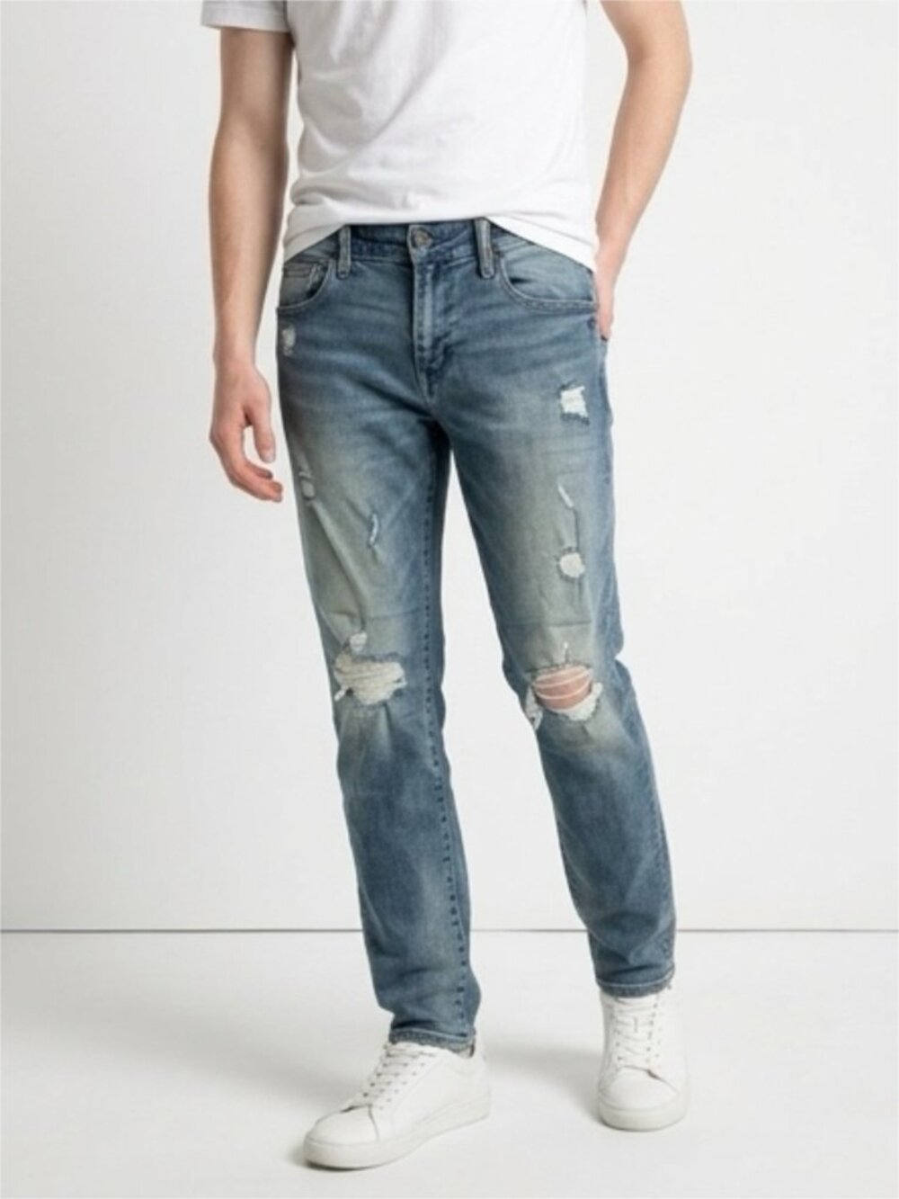 American Eagle Outfitters Medium Blue Slim Ripped Jeans